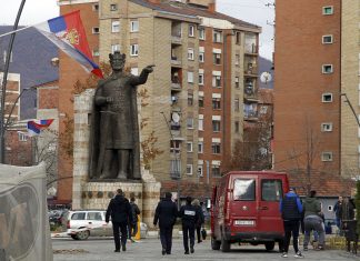 За стање на северу КиМ одговорни Приштина и неодговорна српска политика