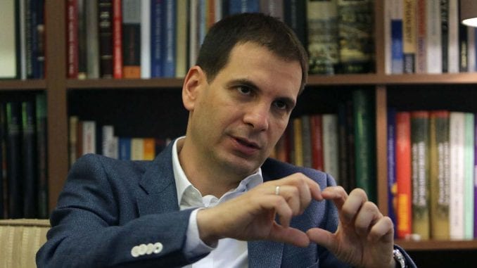 Jovanović: Nepotreban zahtev SZS za susret sa Makronom