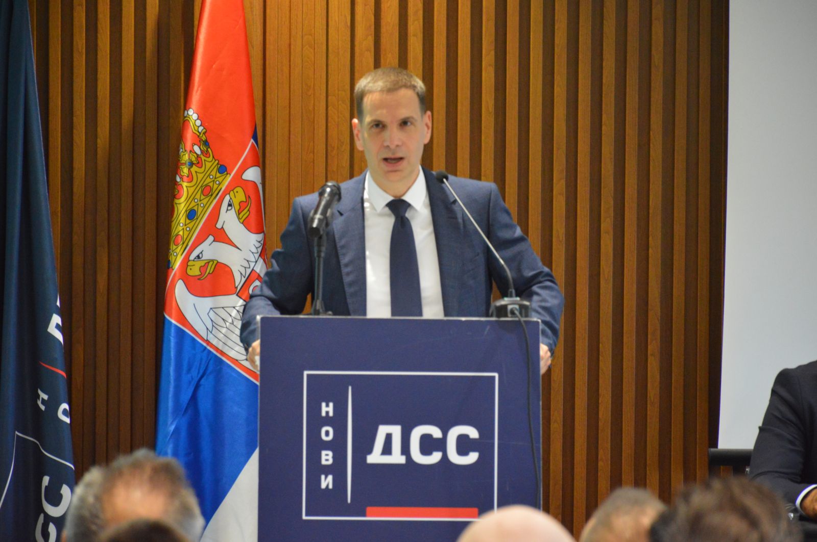 Дубока криза у друштву поприма драматичне размере