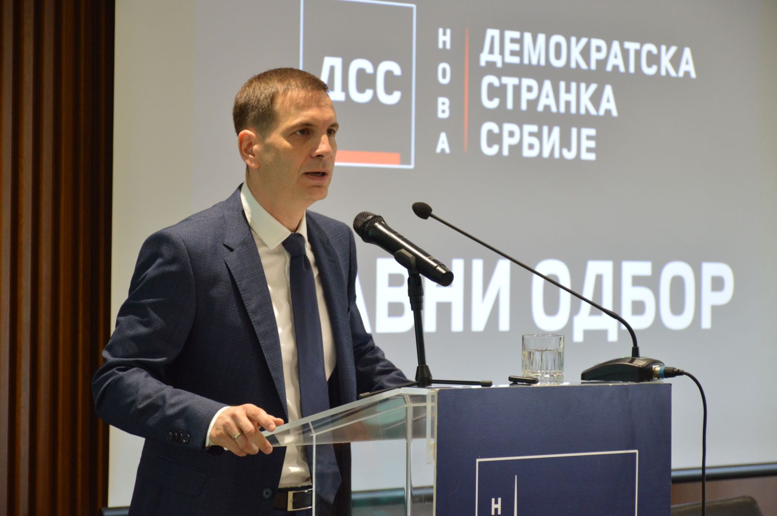 Аутентична десница гарант да ће доћи до промене политике након избора