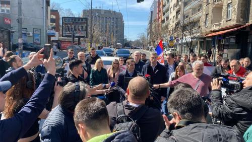 Државотворна опозиција блокирала Таковску улицу код РТС-а